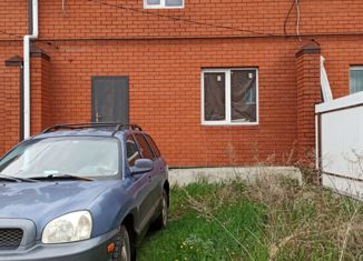 Продаю таунхаус, 100 м2, село Александровка, Александровская улица, 12/1