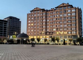 Продается четырехкомнатная квартира, 174.96 м2, Хасавюрт, улица Акаева, 19