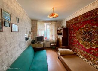 Продам трехкомнатную квартиру, 64.5 м2, поселок городского типа Новофёдоровка, Севастопольская улица, 4