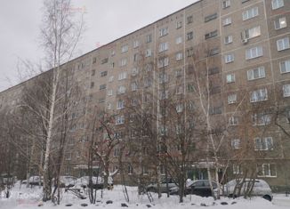 Продам 2-комнатную квартиру, 46 м2, Екатеринбург, улица Молодёжи, 80, улица Молодёжи
