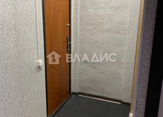 Продаю 1-ком. квартиру, 30 м2, Красноярский край, Гвардейская улица, 27