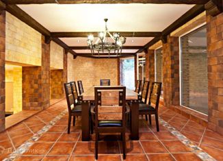 Продаю дом, 1500 м2, коттеджный поселок Риита