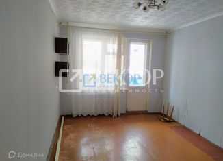 Продается 3-ком. квартира, 63.5 м2, посёлок Дубки, улица Труда, 1