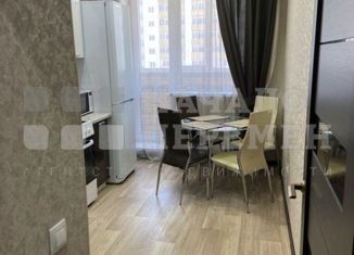 Сдается в аренду однокомнатная квартира, 32 м2, село Каменка, микрорайон Олимпийской славы, 2