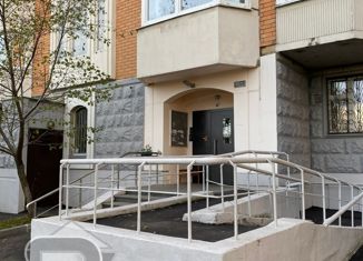 Продается двухкомнатная квартира, 64 м2, Москва, Высокая улица, 12, метро Коломенская