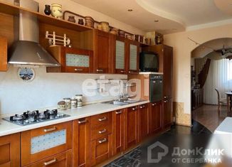 Продаю дом, 208.5 м2, Покровск, улица Братьев Ксенофонтовых