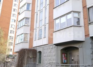 Продается трехкомнатная квартира, 76 м2, Москва, улица Дыбенко, 32к1, метро Ховрино