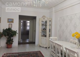 Трехкомнатная квартира на продажу, 75 м2, Астраханская область, площадь имени Ленина, 2
