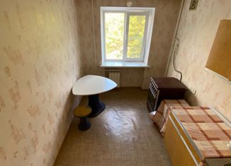 Продам 2-ком. квартиру, 52 м2, Ставрополь, улица Мира, 232, микрорайон №6