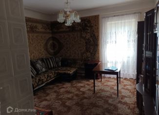 Продаю 3-ком. квартиру, 64 м2, Беслан, улица Маркова, 6
