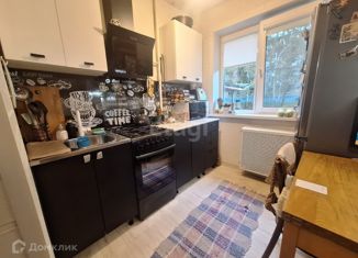 Продам 2-ком. квартиру, 47.6 м2, Озёрск, проспект Карла Маркса, 3