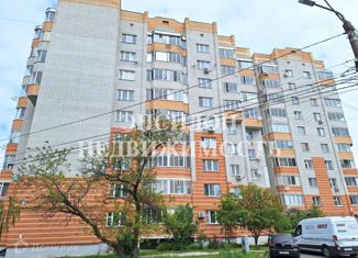 Продажа 2-комнатной квартиры, 61 м2, Курск, улица Каширцева, 4, Железнодорожный округ