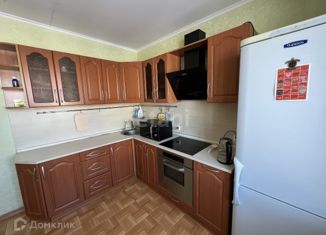 Продам 1-комнатную квартиру, 44.4 м2, Тюмень, улица Энергостроителей, 2А