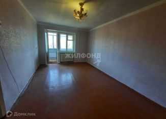 Продам 2-комнатную квартиру, 46 м2, Георгиевск, улица Калинина, 146