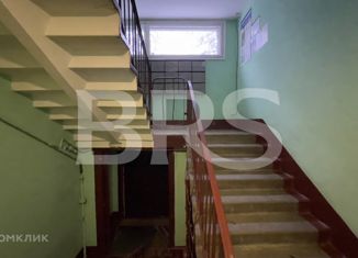 Продается комната, 70.9 м2, Санкт-Петербург, улица Ушинского, 15к1, муниципальный округ № 21