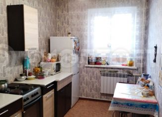 Продается двухкомнатная квартира, 50.6 м2, Мурманск, улица Анатолия Бредова, 12