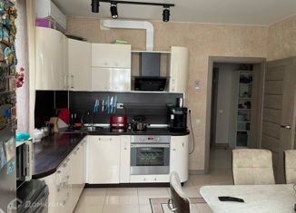 Продается 4-комнатная квартира, 90 м2, Сочи, Пасечная улица, 45/12, микрорайон Донская