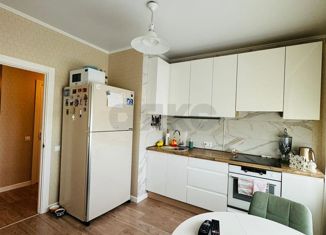 Продается двухкомнатная квартира, 65 м2, Краснодар, улица Александра Покрышкина, 25Ак2