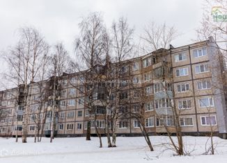 Продается 2-комнатная квартира, 46.7 м2, Петрозаводск, Нойбранденбургская улица, 22, район Ключевая