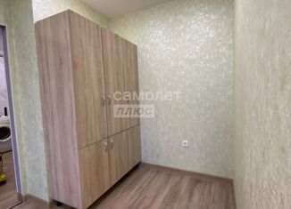 Сдаю 1-ком. квартиру, 37 м2, Казань, улица Рауиса Гареева, 105Б