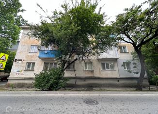 Продажа трехкомнатной квартиры, 50 м2, Крым, улица Радищева, 77