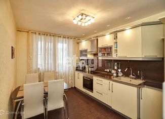 Продаю двухкомнатную квартиру, 61 м2, Красногорск, Павшинский бульвар, 1