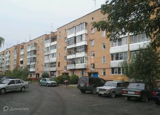 Продаю 2-ком. квартиру, 53.7 м2, поселок городского типа Товарково, Первомайская улица, 7