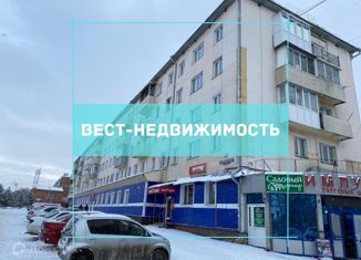 Продам 4-комнатную квартиру, 61.7 м2, Полысаево, улица Космонавтов, 67