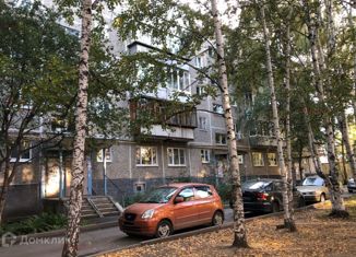 Сдается в аренду однокомнатная квартира, 28.4 м2, Екатеринбург, улица Академика Бардина, 19, улица Академика Бардина