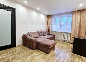 Продается двухкомнатная квартира, 45 м2, Кировская область, улица Ленина, 184