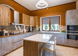 Продается дом, 550 м2, посёлок Ивановское