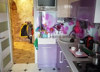 Продаю 2-комнатную квартиру, 49.5 м2, Кыштым, улица Калинина, 172