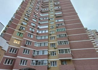 Продается двухкомнатная квартира, 63 м2, Краснодар, улица имени 40-летия Победы, 186к2