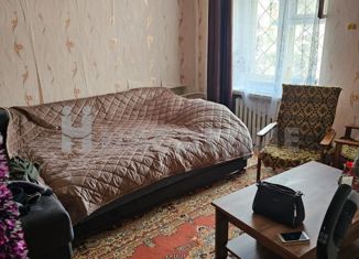 Продаю трехкомнатную квартиру, 64.2 м2, Златоуст, улица Карла Маркса, 4