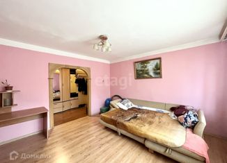 Продается 3-комнатная квартира, 65.2 м2, Белово, 3-й микрорайон, 73