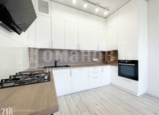 Продаю 2-ком. квартиру, 83 м2, Ставрополь, Комсомольская улица, 30, микрорайон №3