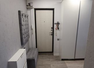 Продам 2-комнатную квартиру, 44 м2, Новосибирск, улица Пришвина, 1, улица Пришвина