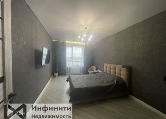 Продаю однокомнатную квартиру, 42 м2, Ставрополь, улица 45-я Параллель, 83, Промышленный район