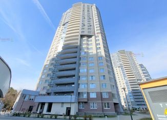 Продается трехкомнатная квартира, 95.4 м2, Екатеринбург, Кировградская улица, 10, ЖК Северное Сияние