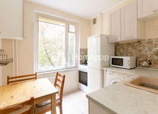 Продаю 2-комнатную квартиру, 44.6 м2, Москва, улица Ляпидевского, 10к2, метро Речной вокзал