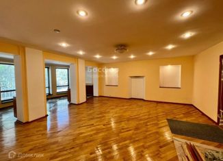 Пятикомнатная квартира на продажу, 158.5 м2, Феодосия, бульвар Старшинова, 3