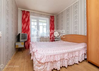 Продажа 3-комнатной квартиры, 63 м2, Омская область, улица Декабристов, 104