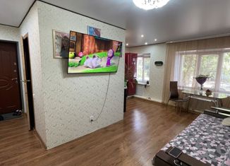 Продаю 3-комнатную квартиру, 51.7 м2, Астраханская область, Молодёжная улица, 5