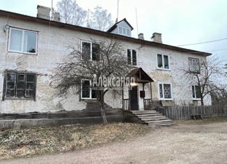 Продаю 2-комнатную квартиру, 50.4 м2, городской посёлок Советский, Набережная улица, 7