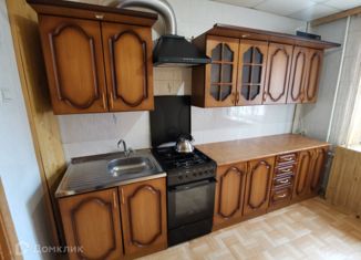 Продается 3-комнатная квартира, 60 м2, Владикавказ, проспект Доватора, 23, 34-й микрорайон