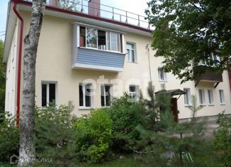 Продается 3-комнатная квартира, 52 м2, Калуга, улица Болдина, 5