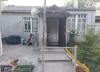 Продается 4-ком. квартира, 90 м2, Ставропольский край, Нагорная улица, 60