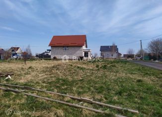 Продается участок, 10 сот., поселок Малое Луговое, Еловая улица