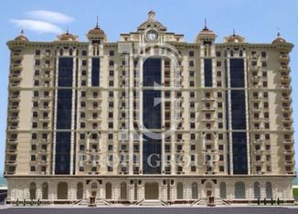 Продаю 2-ком. квартиру, 105 м2, Махачкала, улица Генерала Омарова, 23