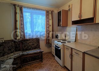 Продается трехкомнатная квартира, 57.4 м2, Мурманск, улица Достоевского, 27